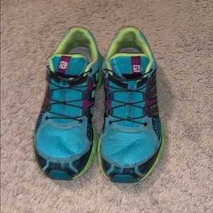 Salomon tennis shoes